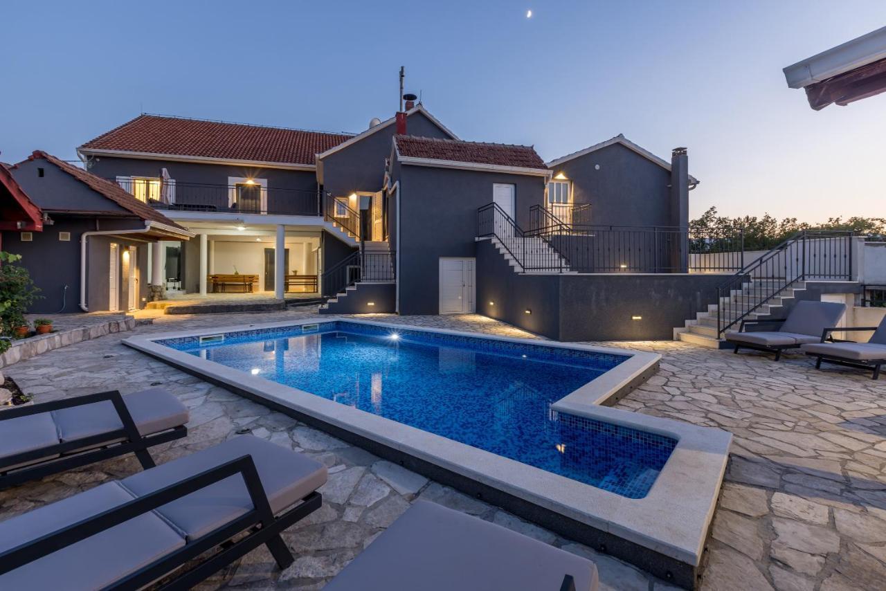 Holiday Home Luka Nova Sela المظهر الخارجي الصورة